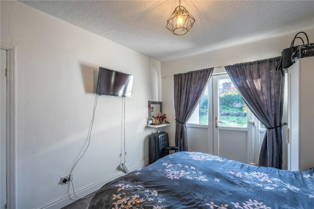 2 bed Semi-Detached Bungalow
