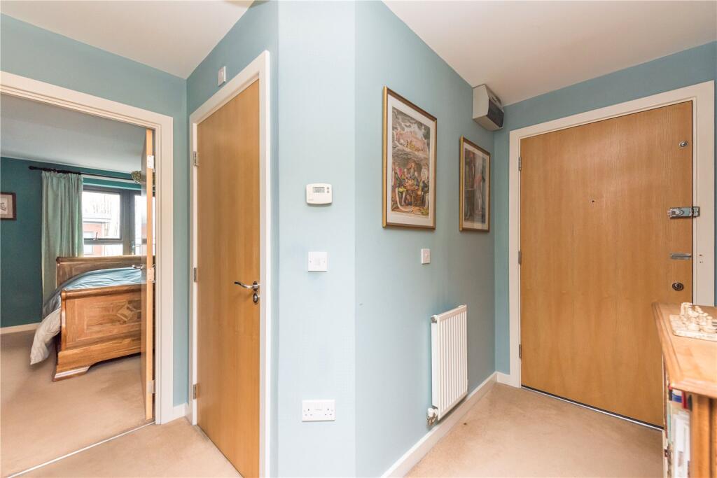 2 bed Apartment