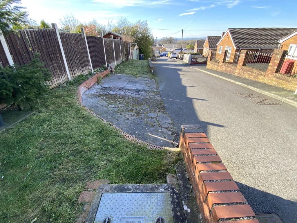2 bed End of Terrace
