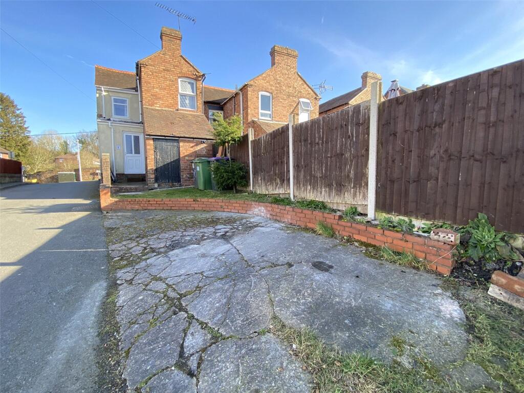 2 bed End of Terrace