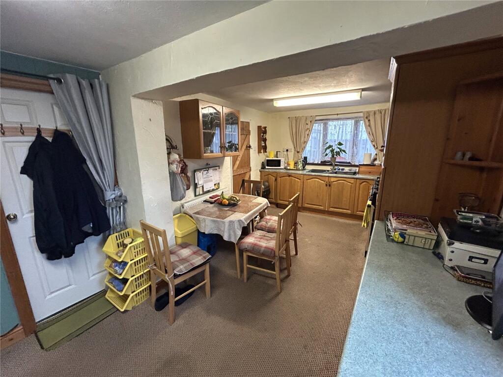 3 bed Semi-Detached
