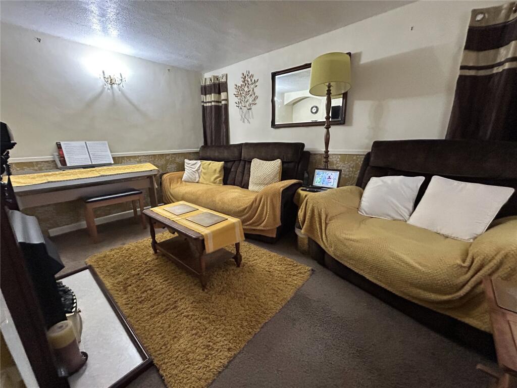 3 bed Semi-Detached