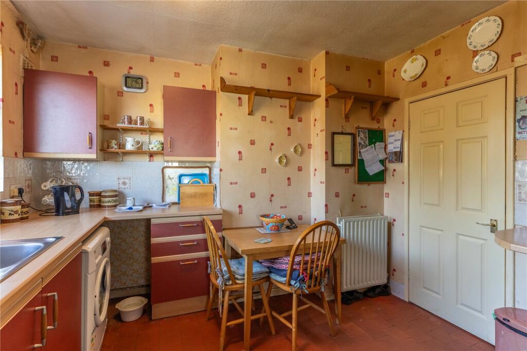2 bed Semi-Detached Bungalow
