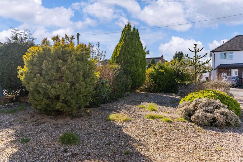 2 bed Semi-Detached Bungalow