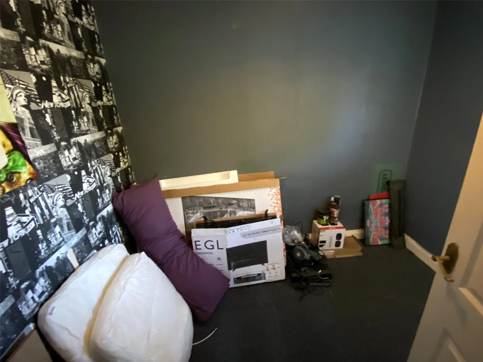 3 bed End of Terrace