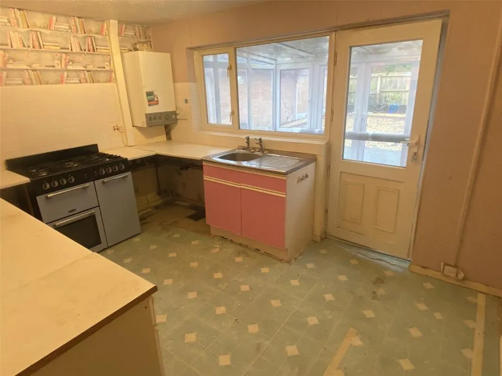 2 bed Semi-Detached