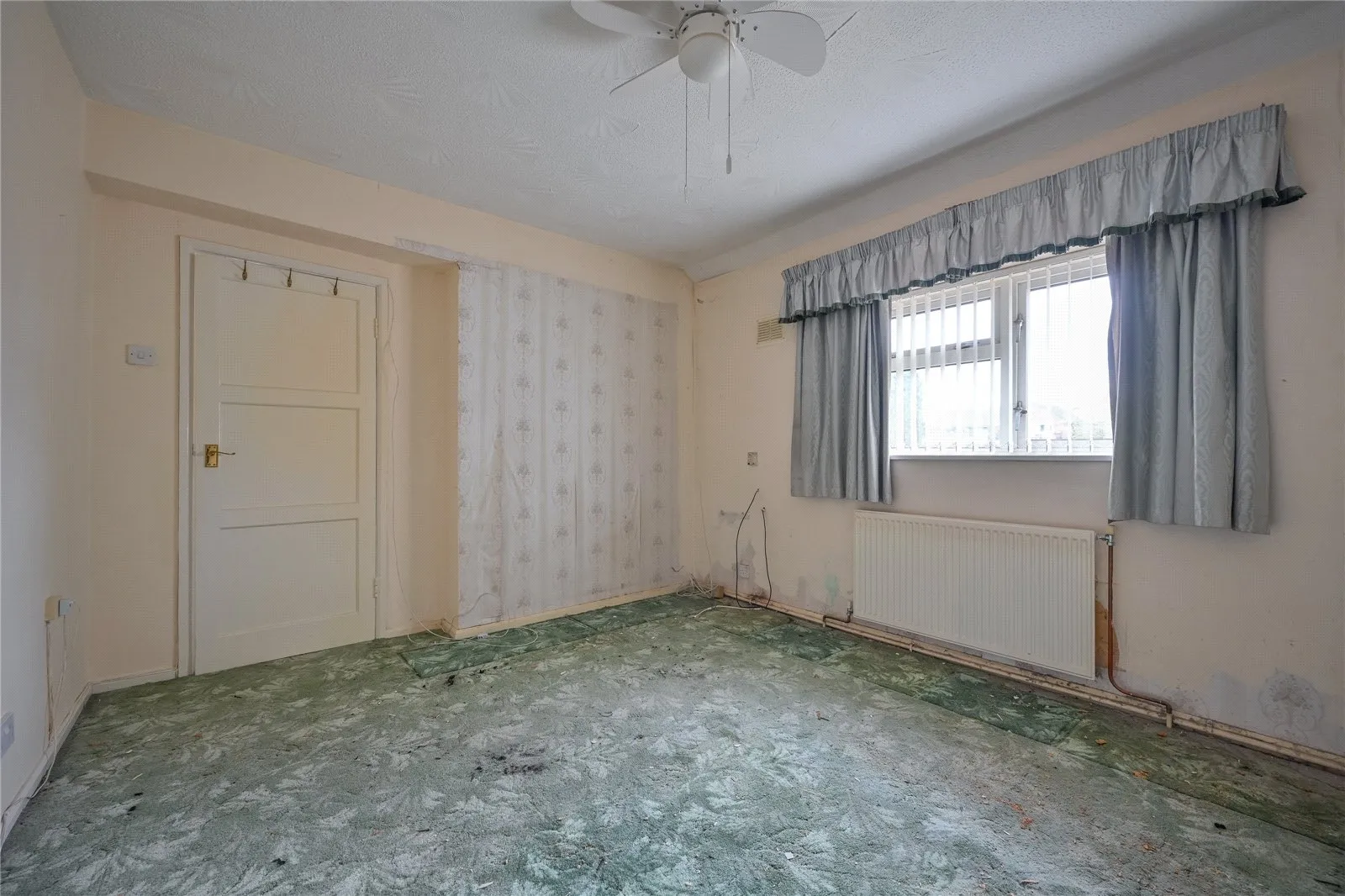 3 bed End of Terrace