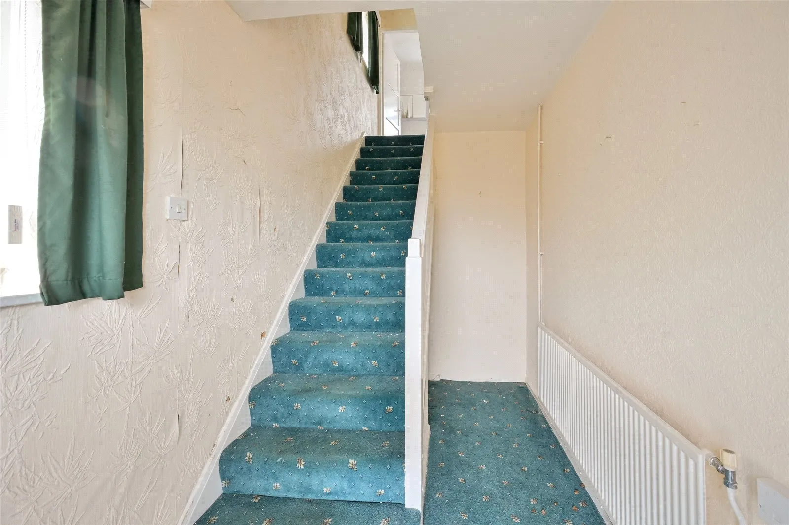 3 bed End of Terrace