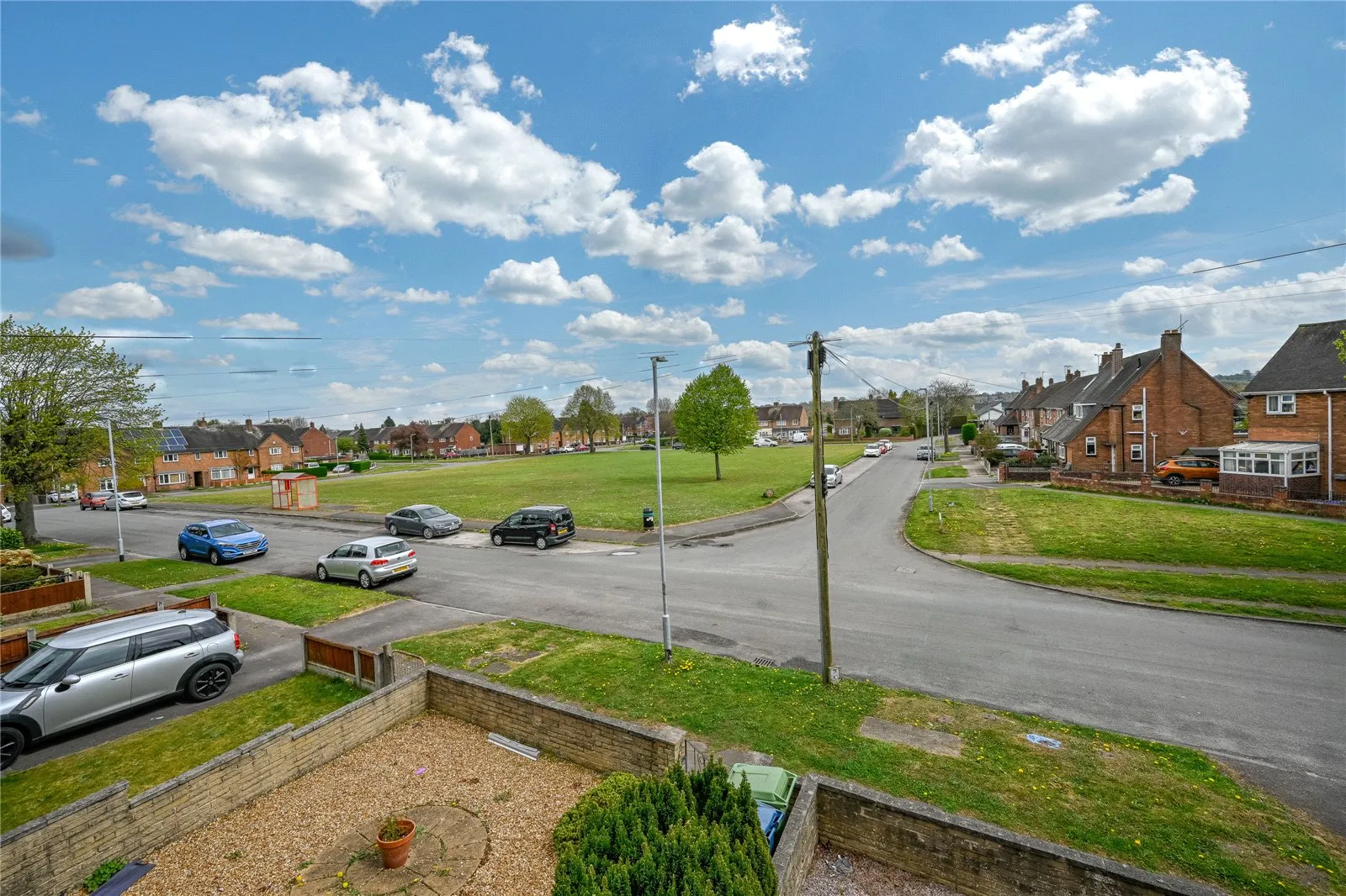 3 bed End of Terrace