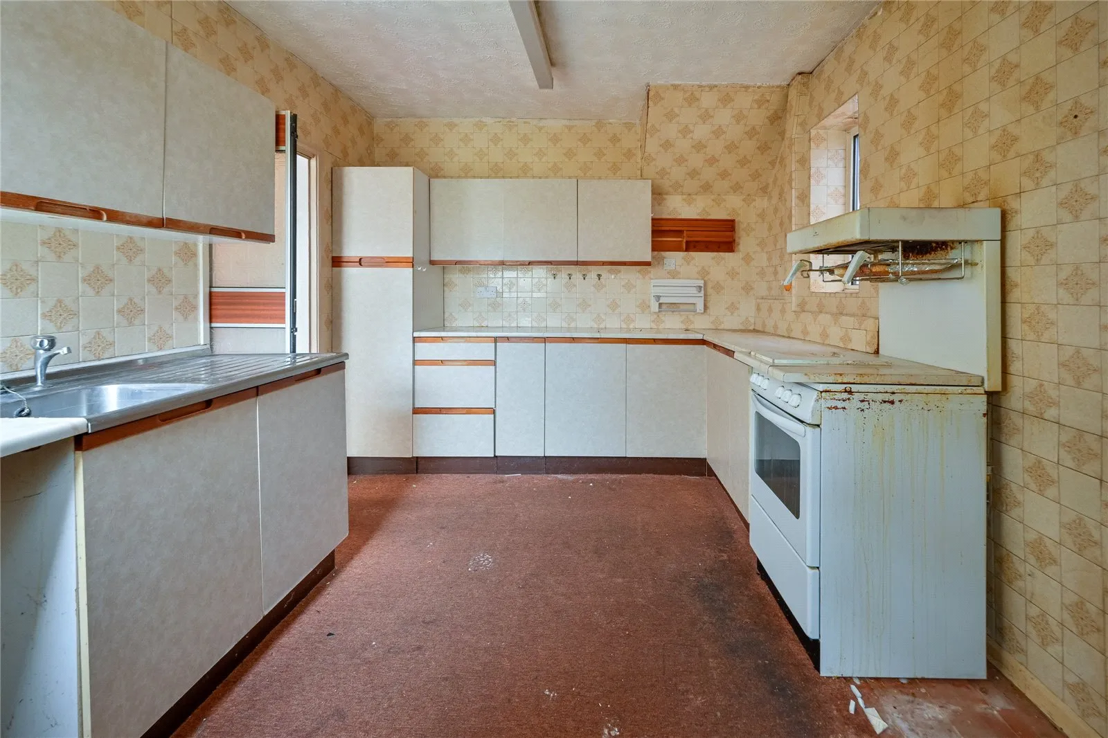 3 bed End of Terrace