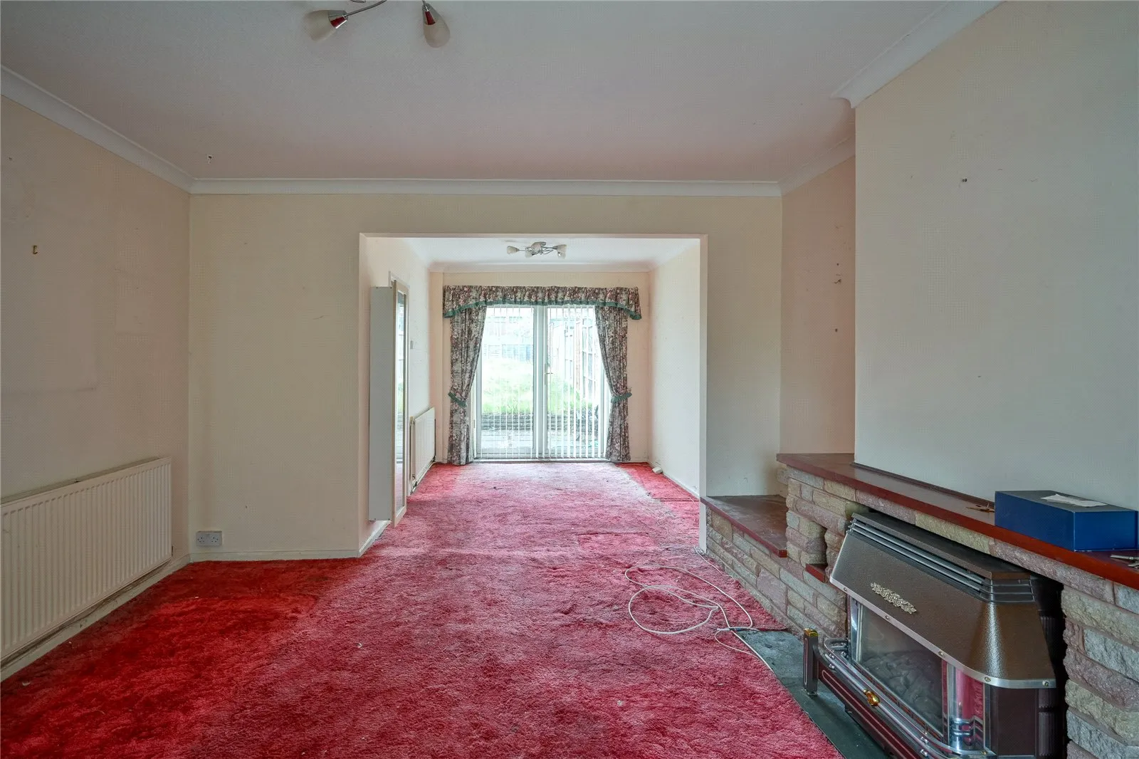 3 bed End of Terrace