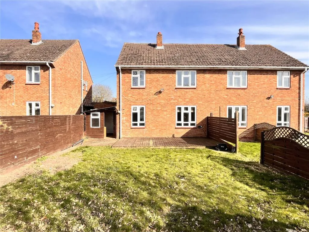 2 bed Semi-Detached