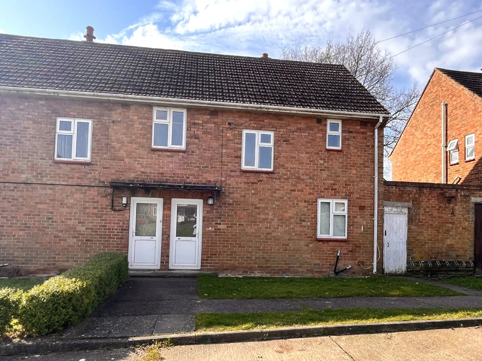 2 bed Semi-Detached