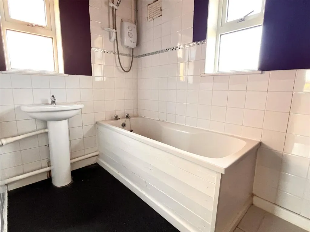 2 bed Semi-Detached
