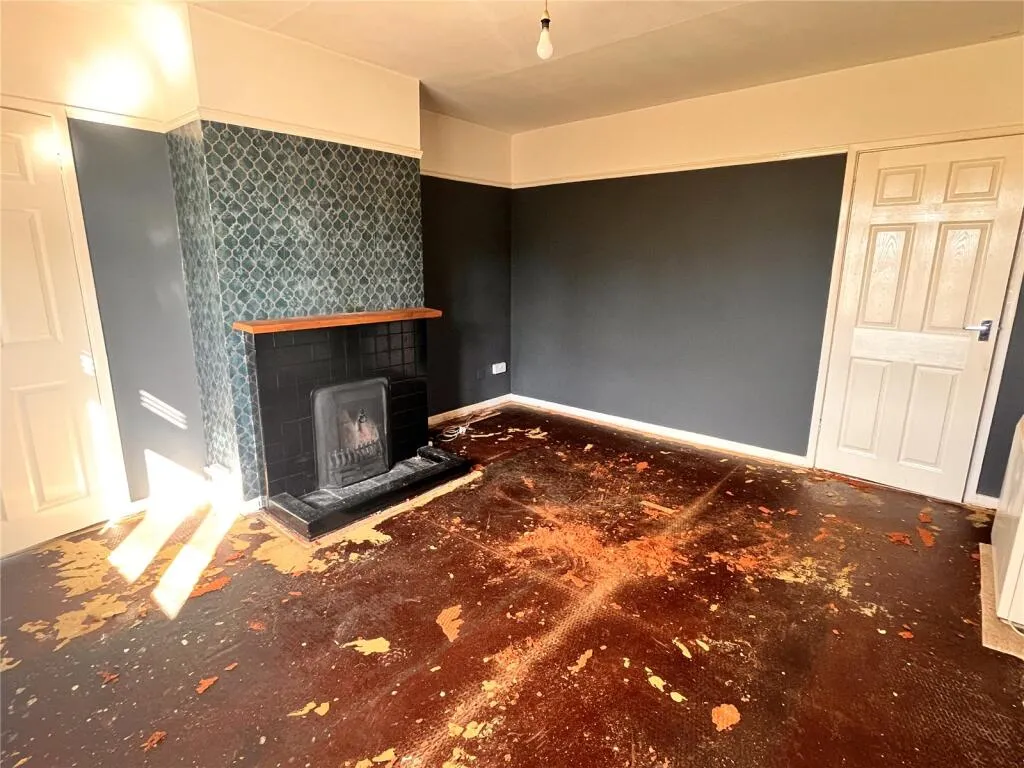 2 bed Semi-Detached
