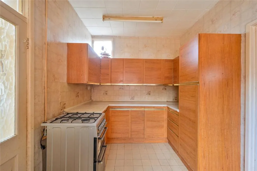 4 bed Semi-Detached