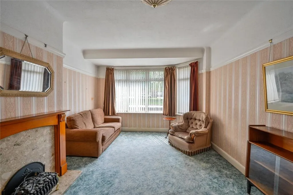 4 bed Semi-Detached