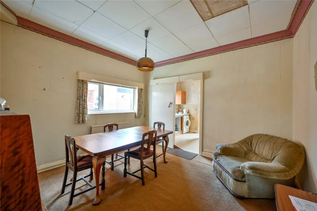 4 bed Semi-Detached