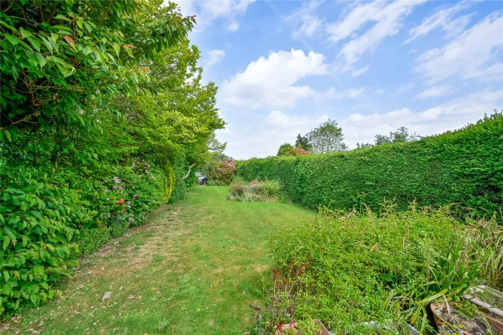 4 bed Semi-Detached