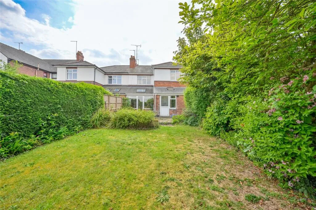 4 bed Semi-Detached