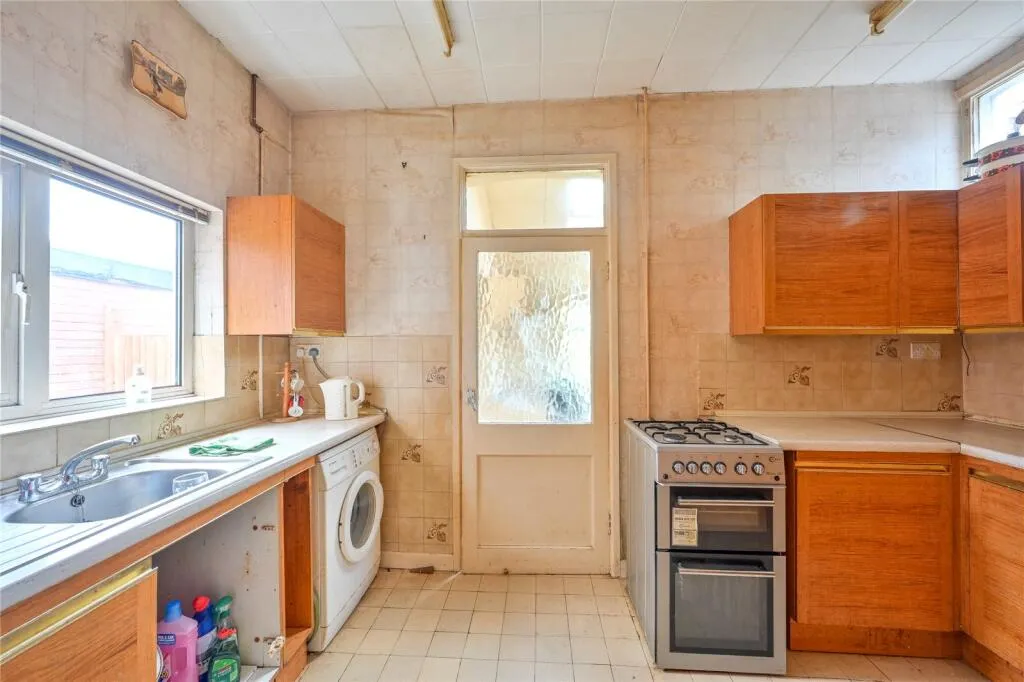 4 bed Semi-Detached