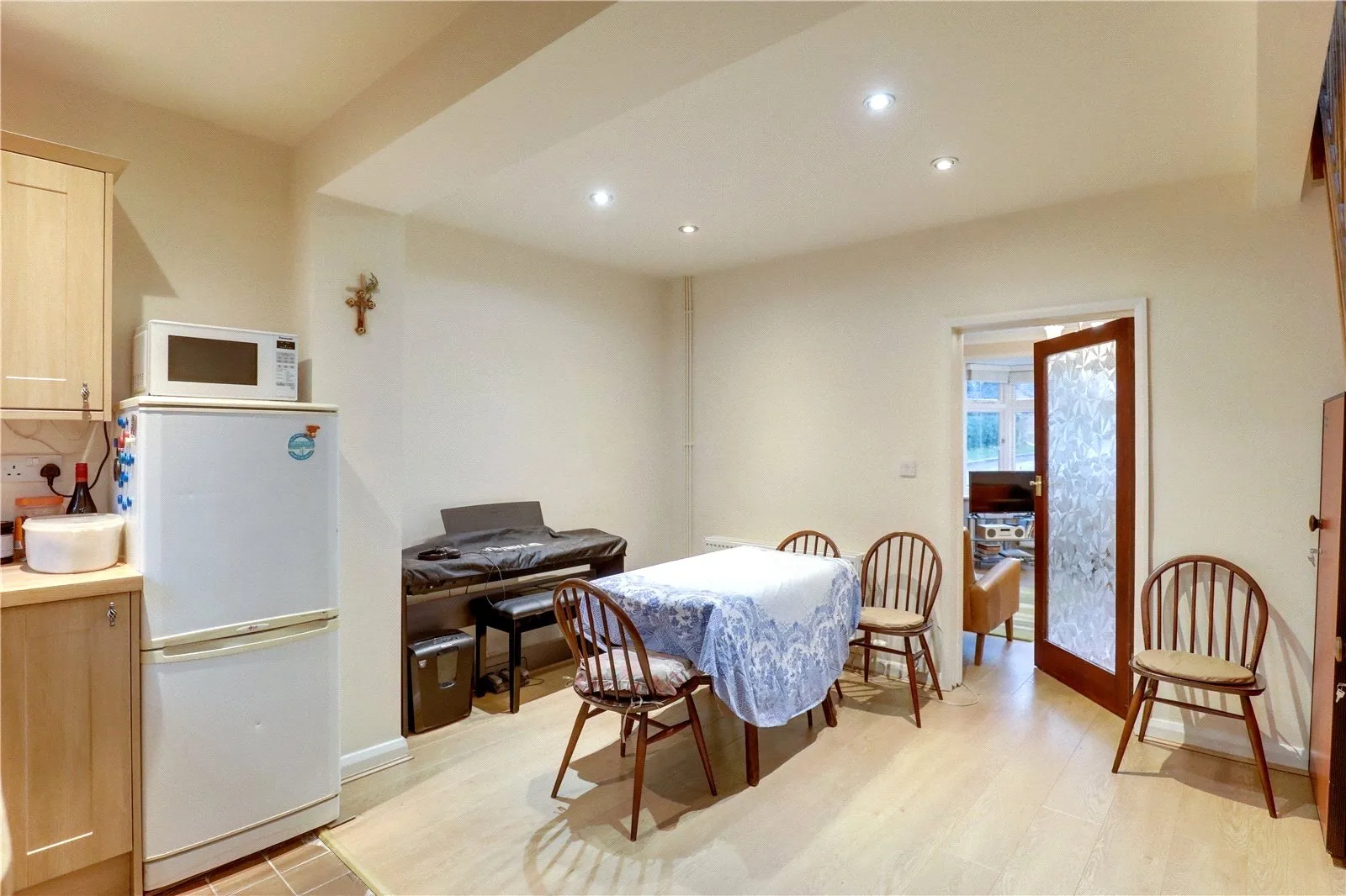 3 bed Semi-Detached