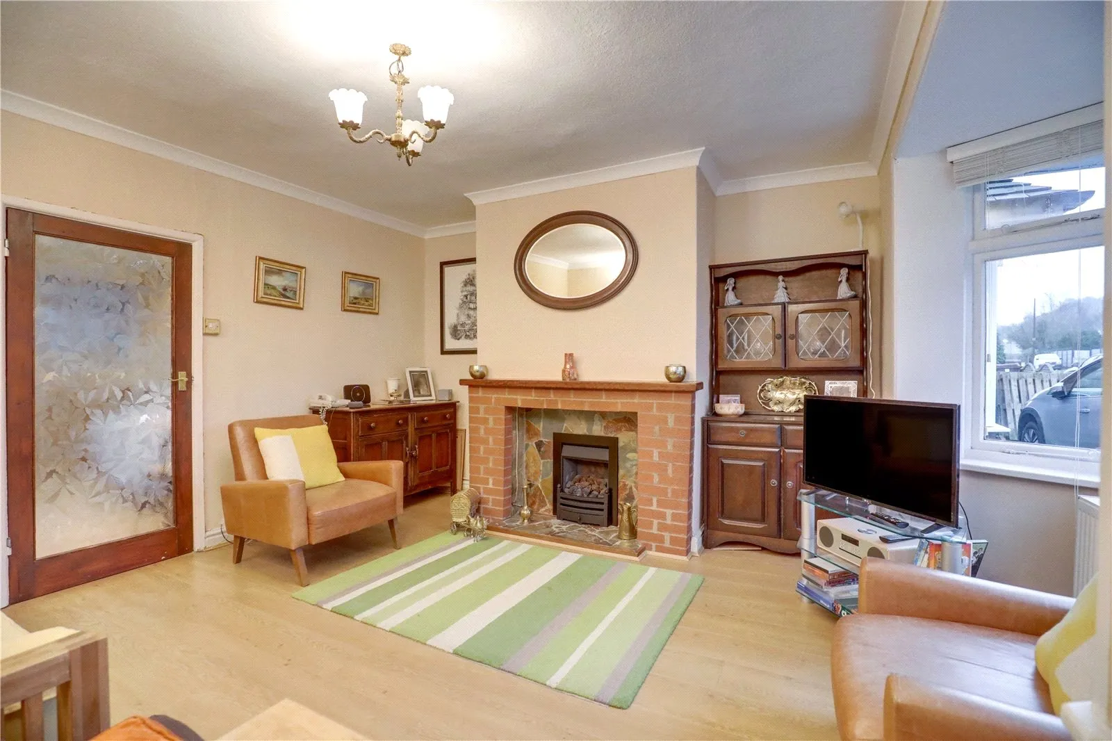 3 bed Semi-Detached