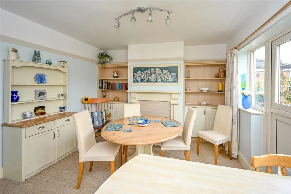 3 bed Terraced
