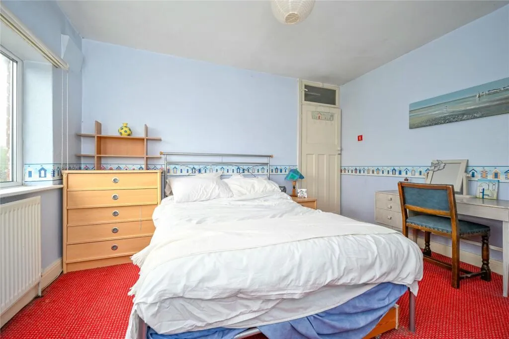 3 bed Terraced