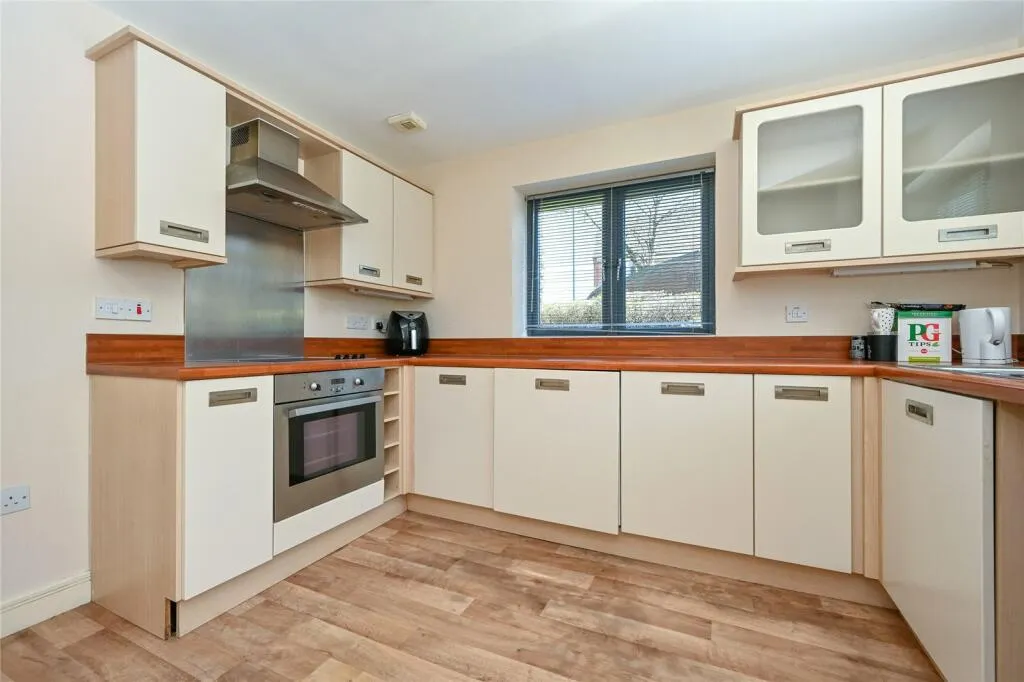 2 bed Apartment