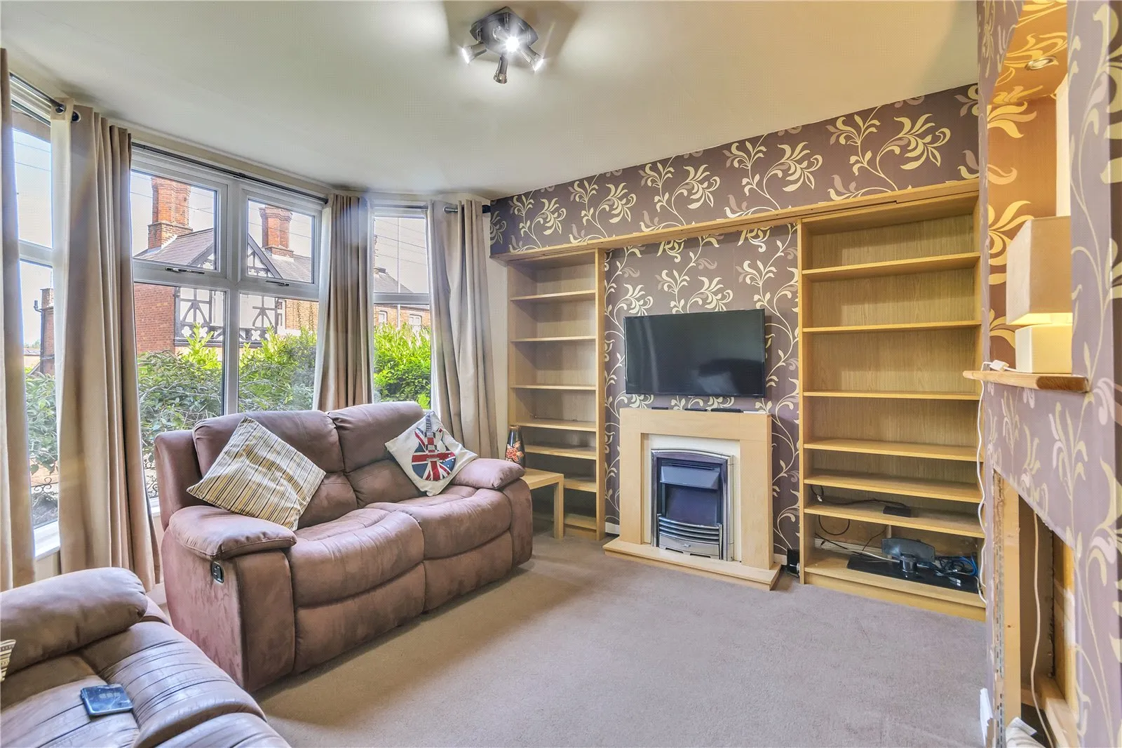 3 bed Semi-Detached