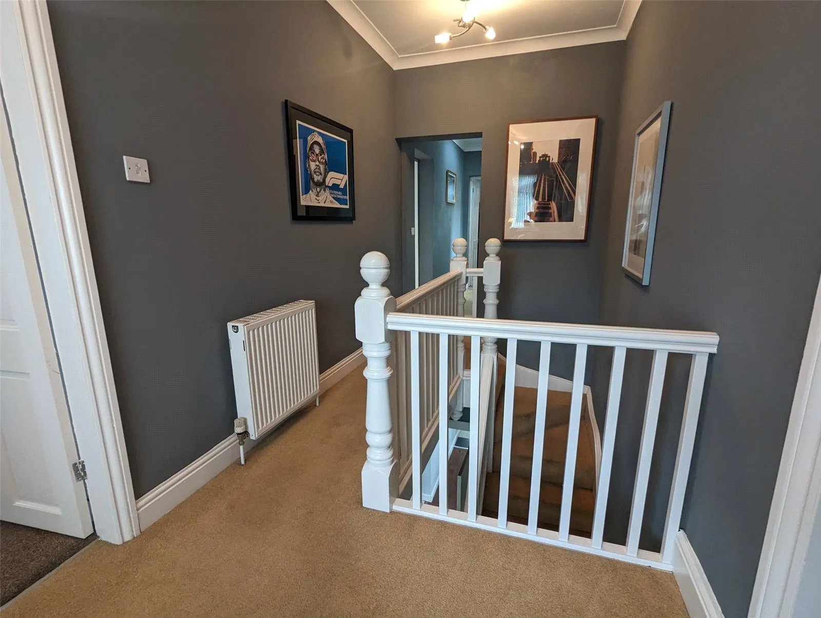 5 bed Detached