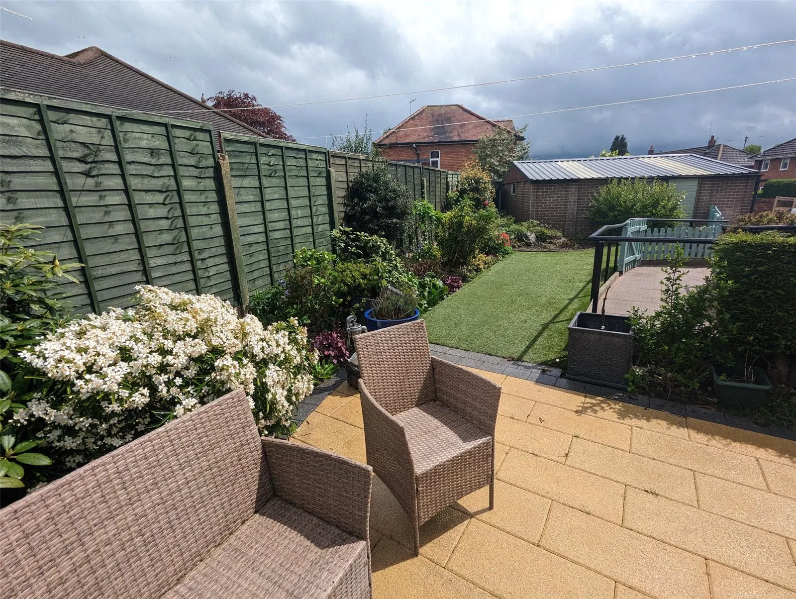 5 bed Detached