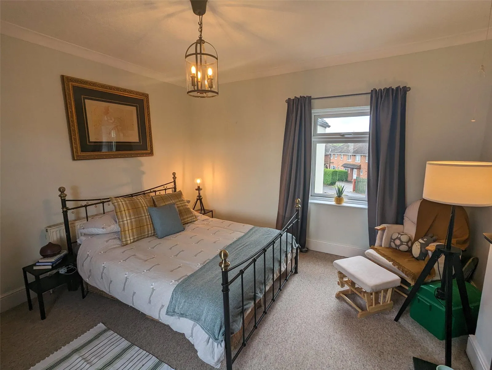 5 bed Detached