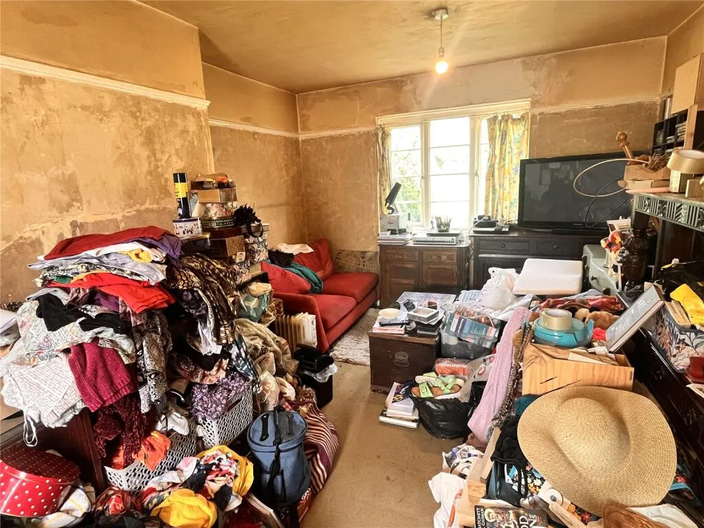 4 bed Semi-Detached