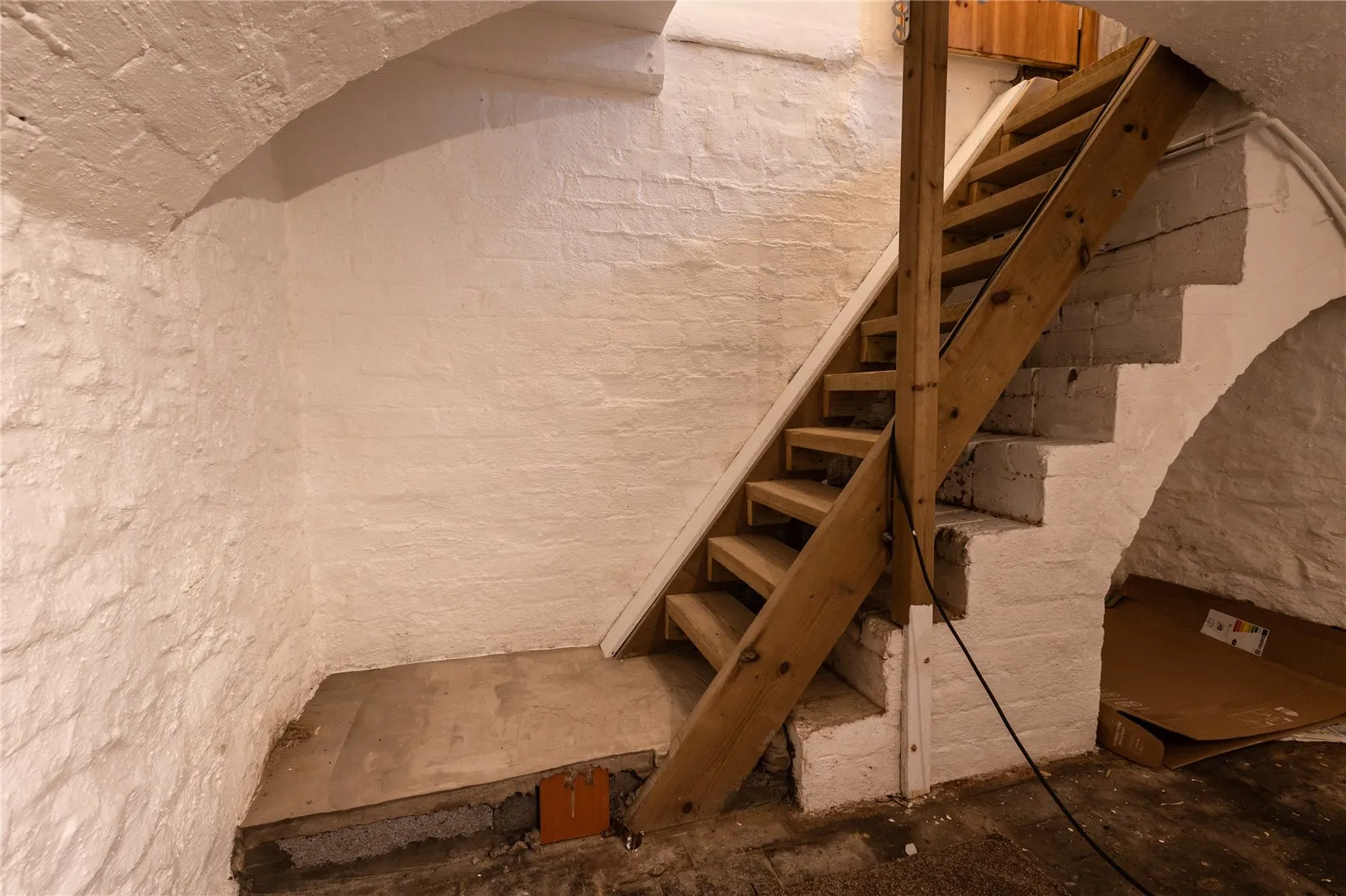 2 bed End of Terrace