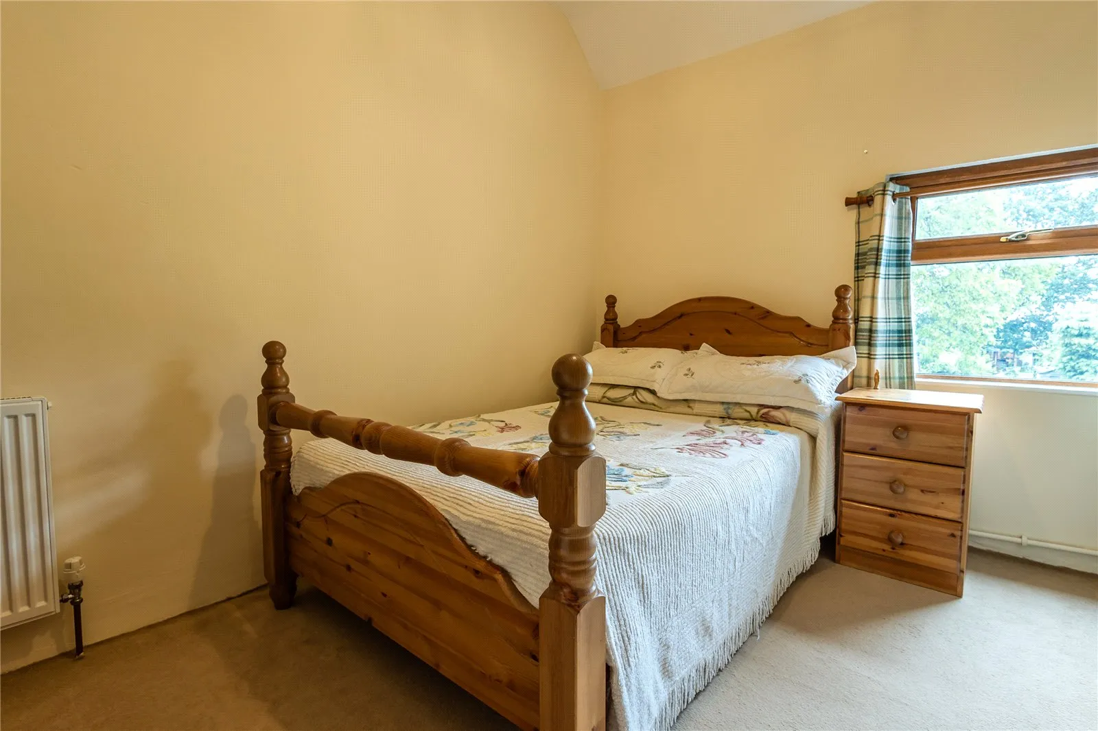 2 bed End of Terrace