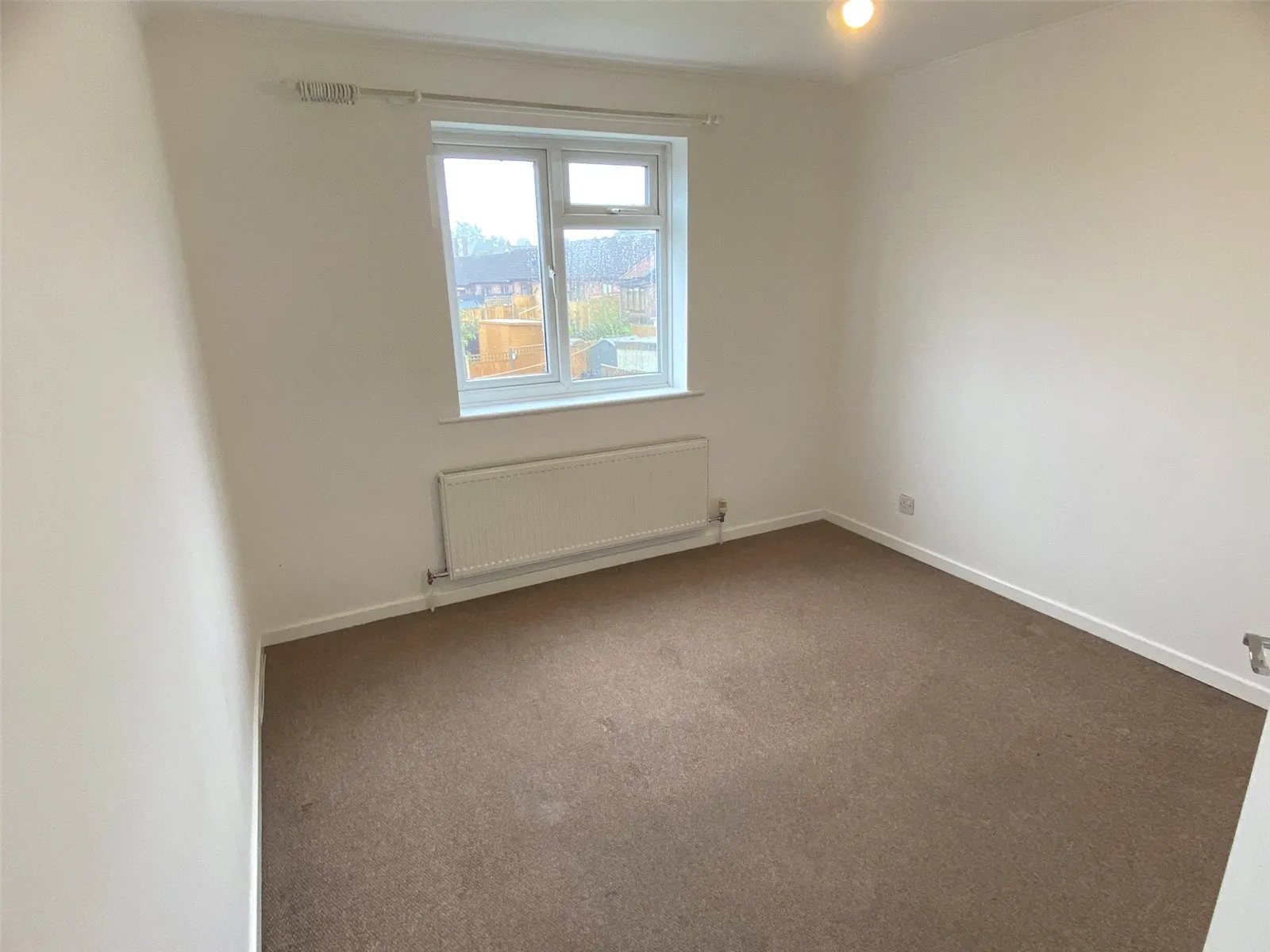 2 bed Semi-Detached