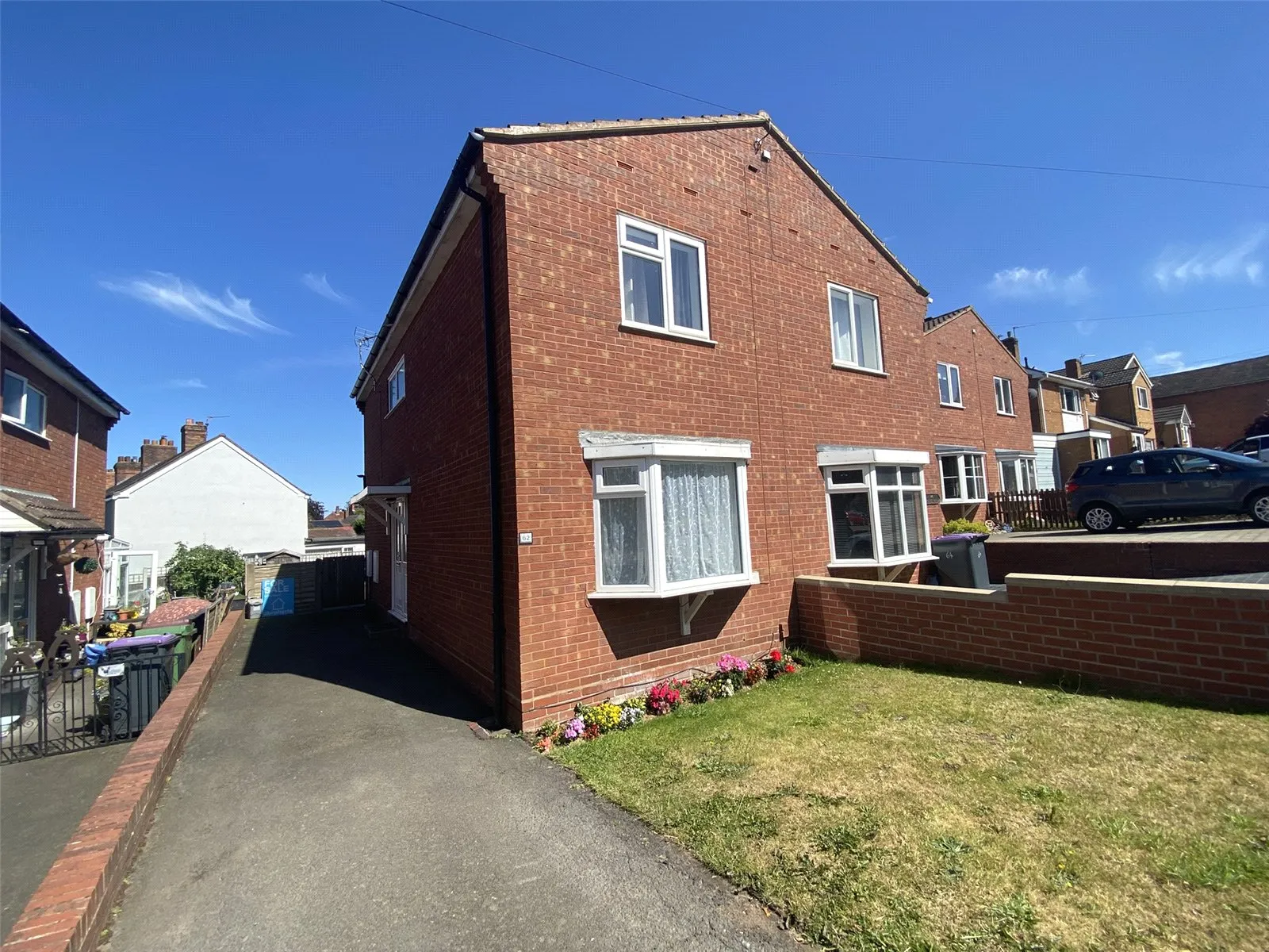 2 bed Semi-Detached