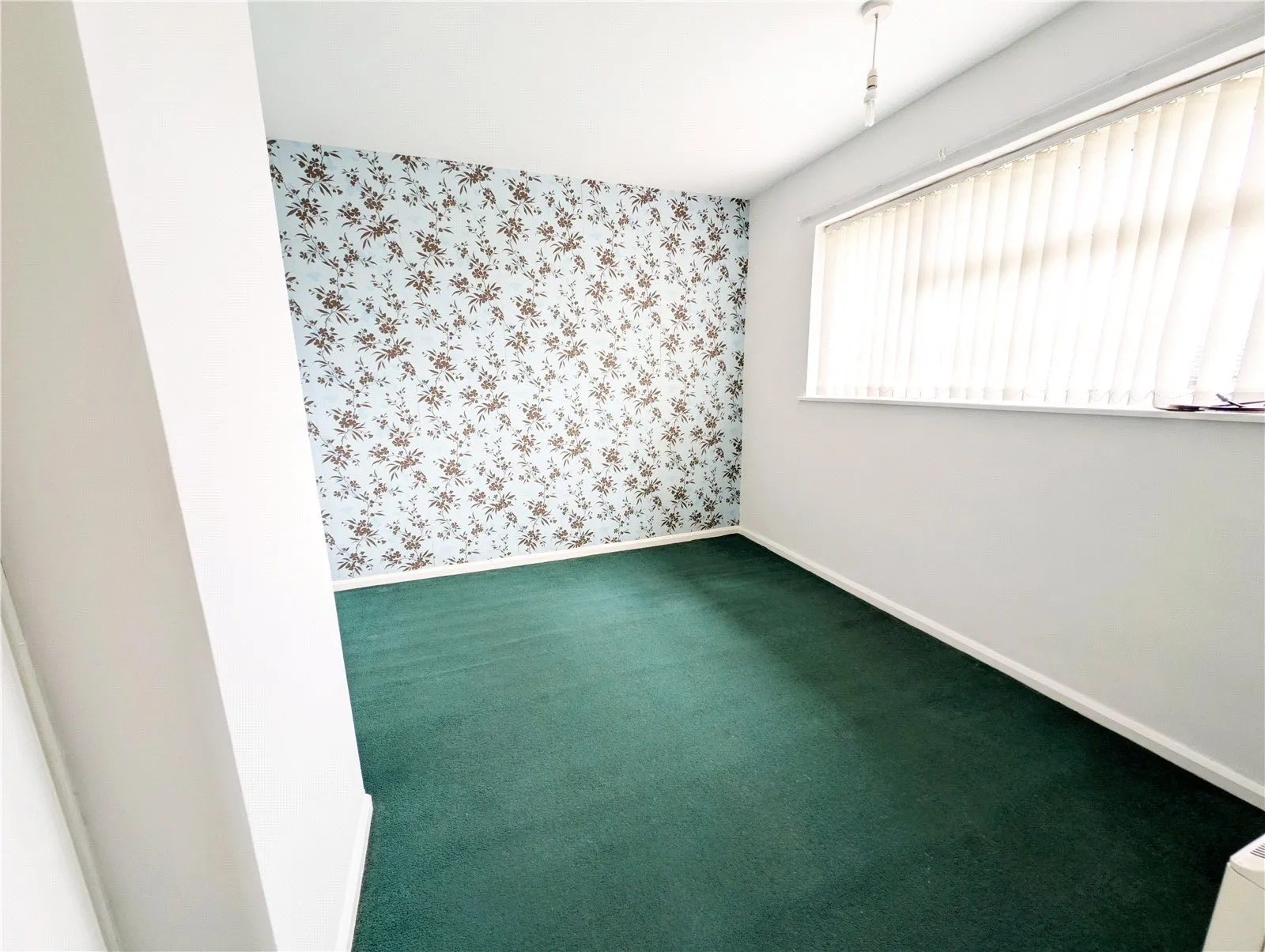 3 bed End of Terrace