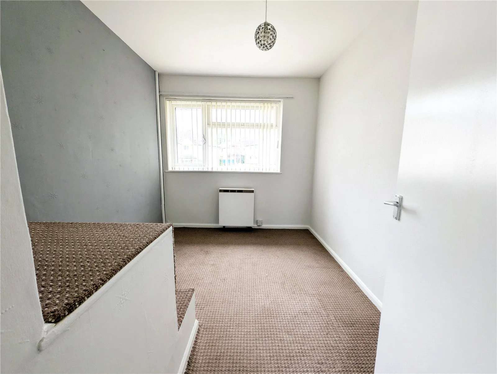 3 bed End of Terrace
