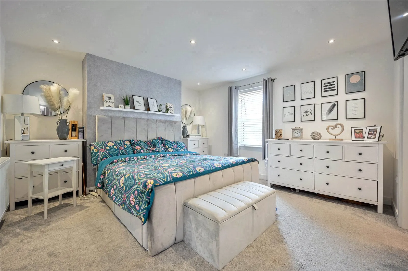 5 bed Detached
