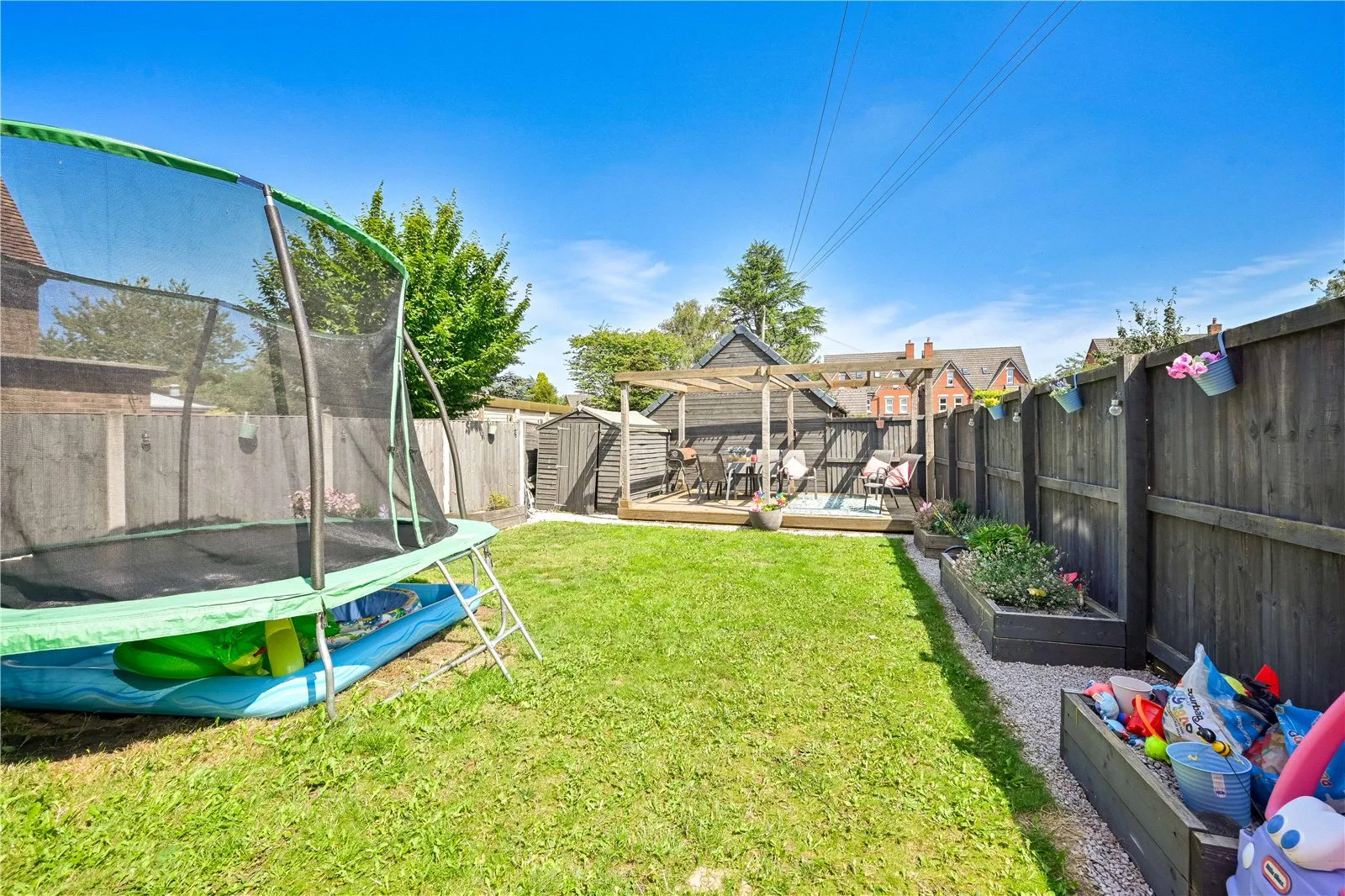 5 bed Detached