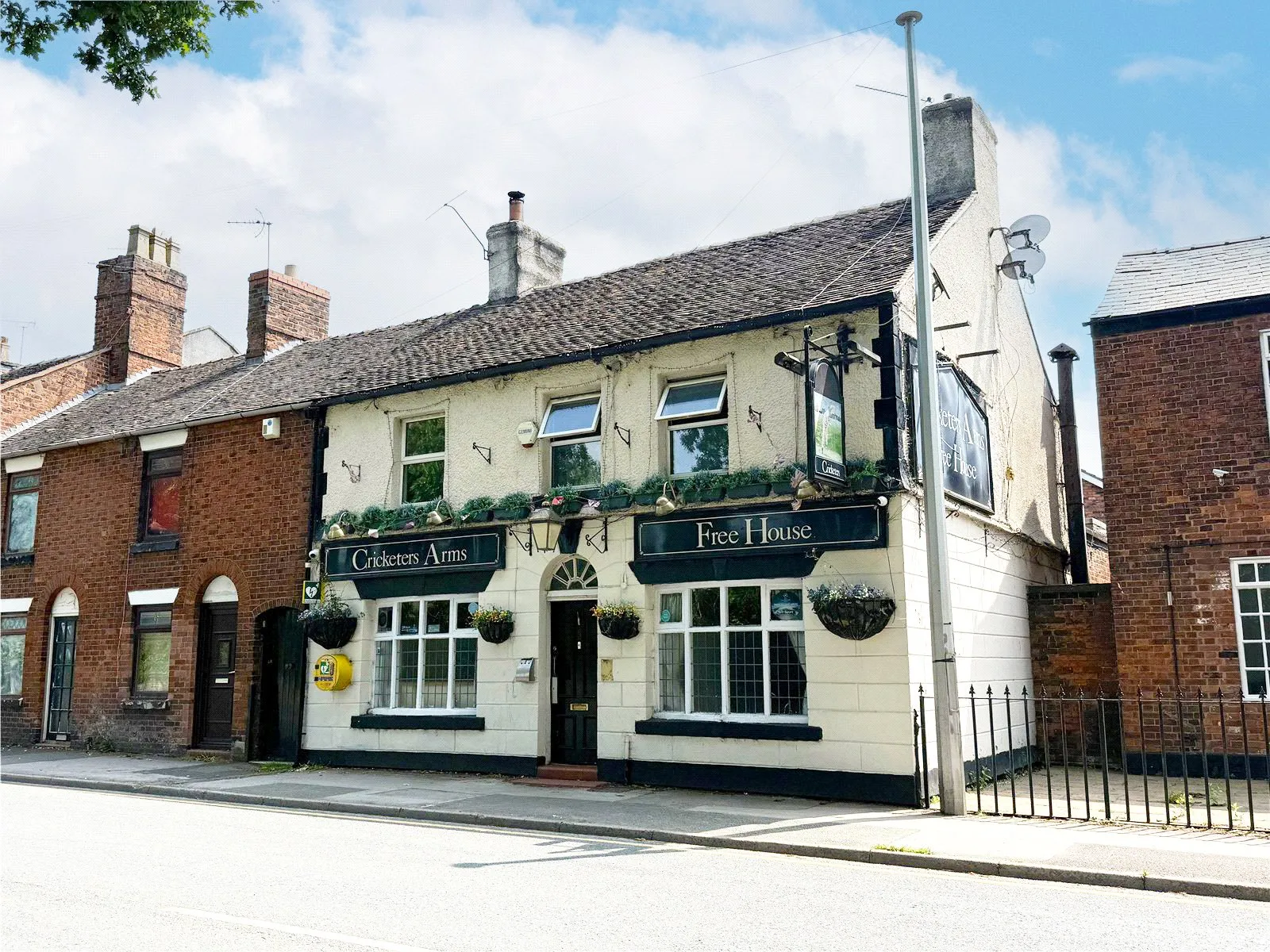 2 bed Pub