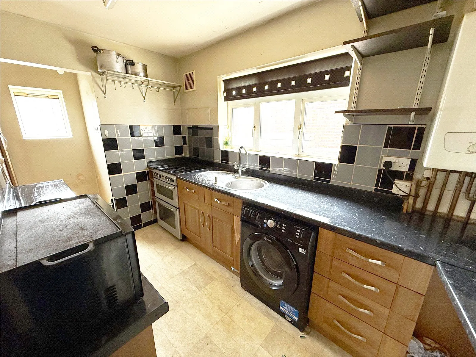 2 bed Pub