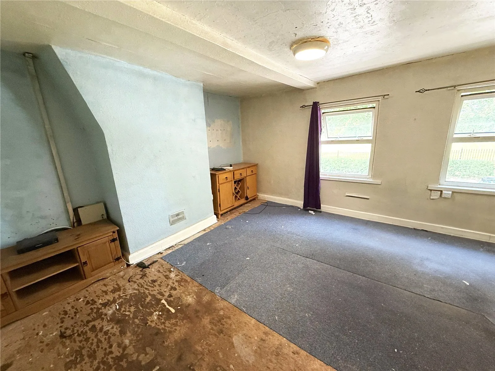 2 bed Pub