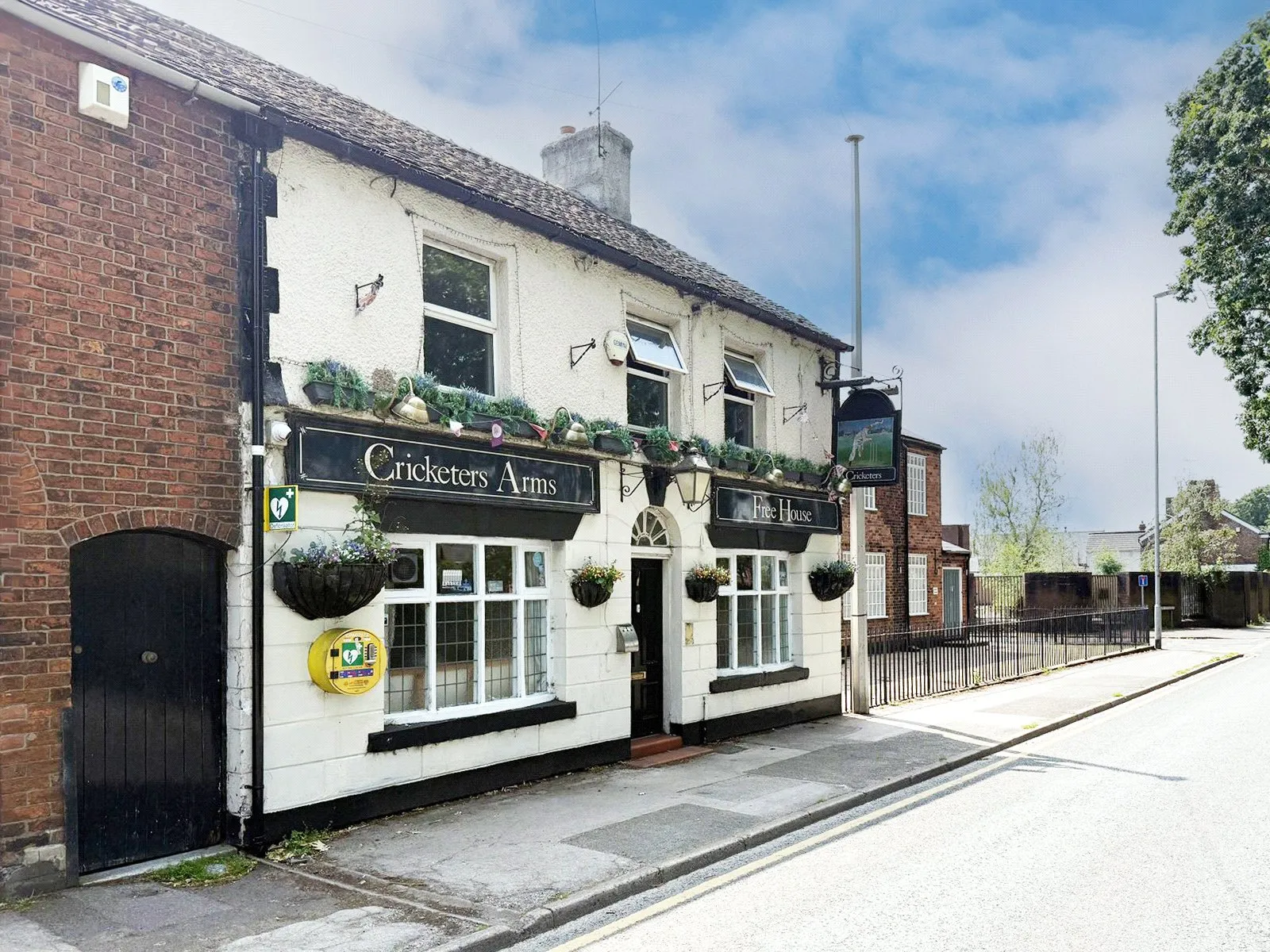 2 bed Pub