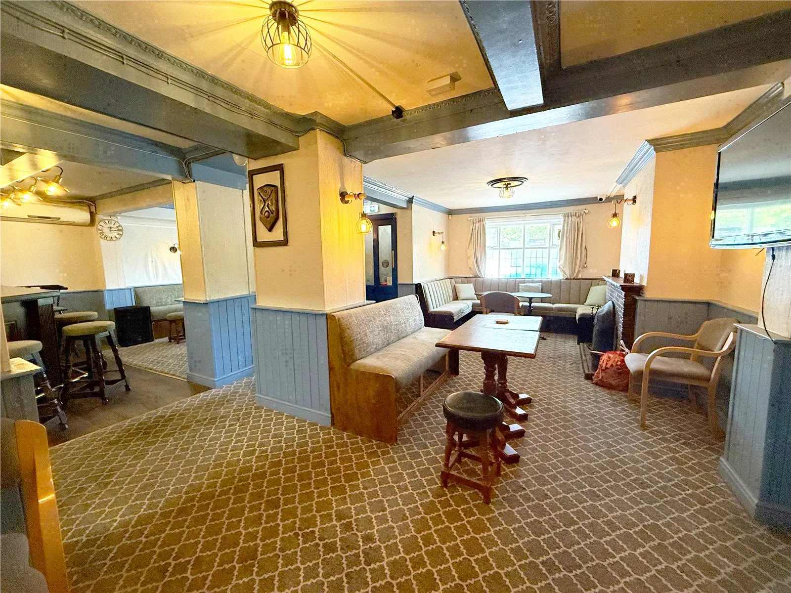 2 bed Pub