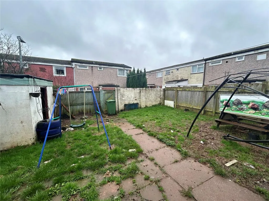 3 bed End of Terrace