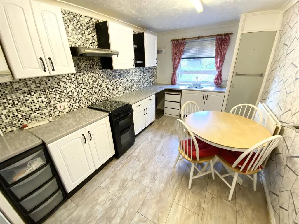 2 bed Ground Maisonette
